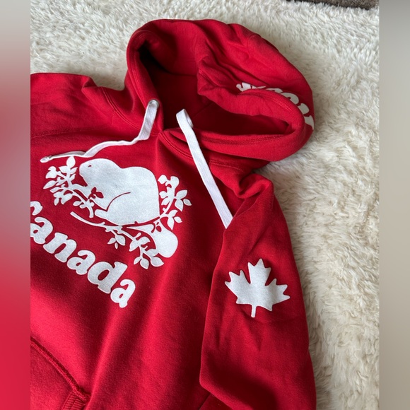 Roots Red Canada Beaver Hoodie - Picture 3 of 8